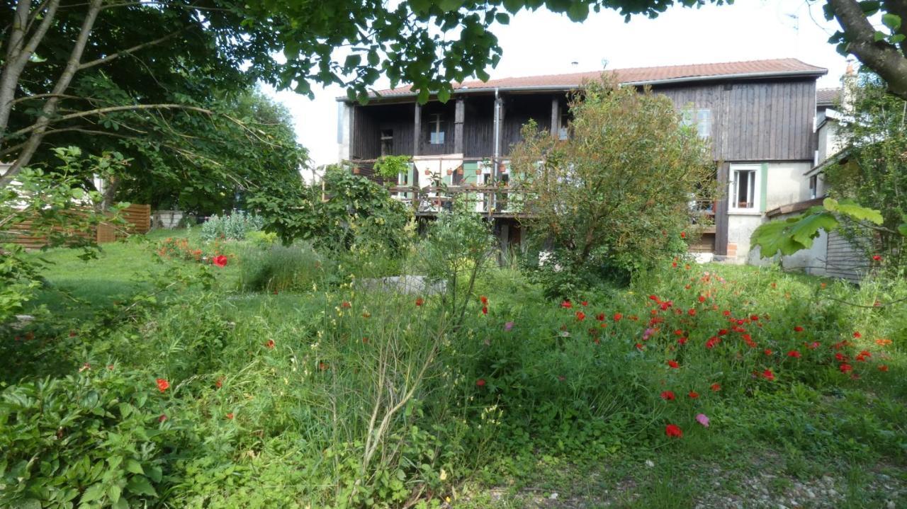 Chatrou Chatelraould-Saint-Louvent Exteriör bild